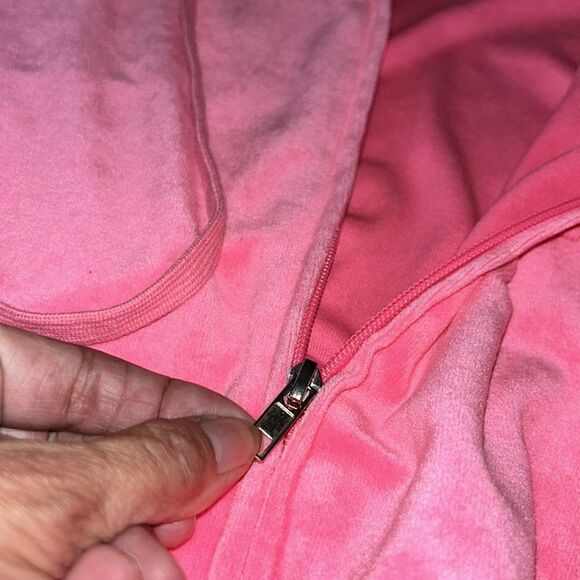 🩷 Barbie Neon Pink Velour Hoodie 2 Pockets. Adorable ☺️ - Picture 7 of 17
